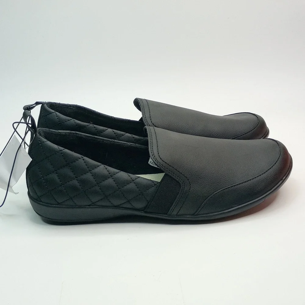 J Sport Lisa‎ Slip On Women Size 11 Black Quilted Memory Foam S5LSA01